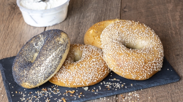 bagels-3777460_1280