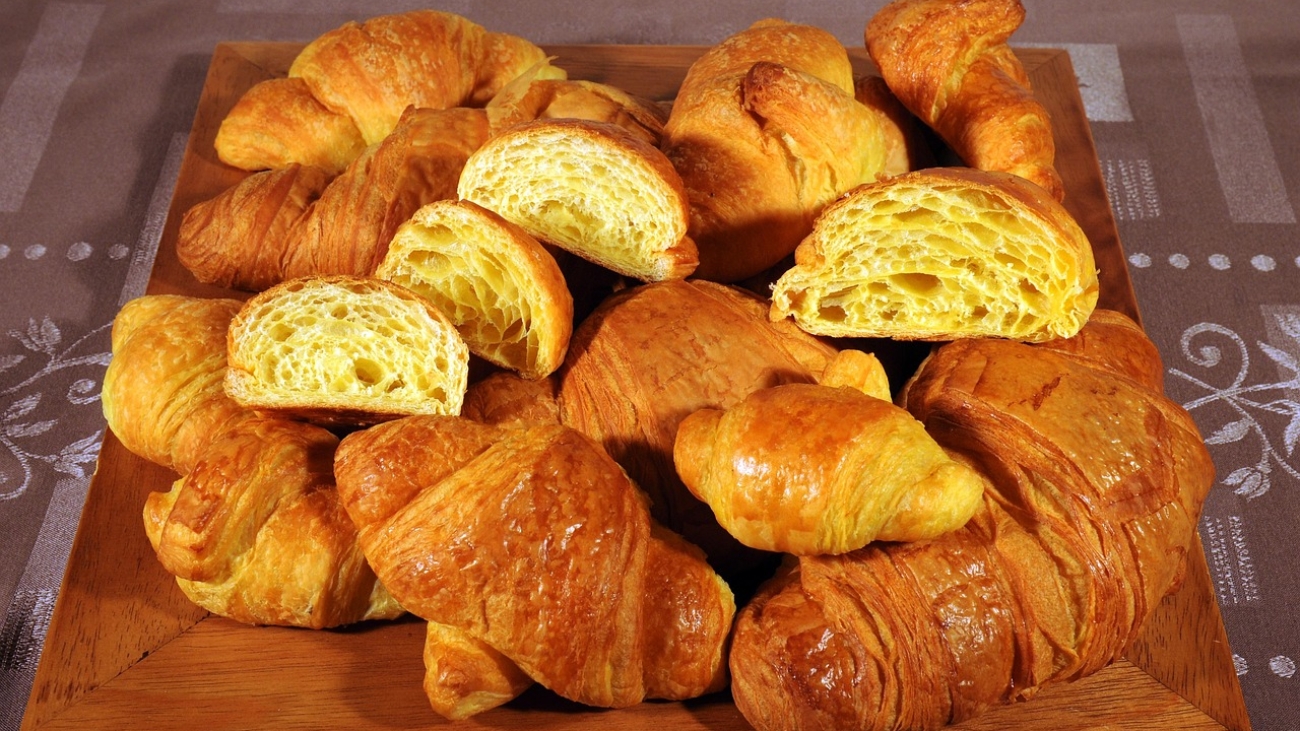 croissants-1979346_1280