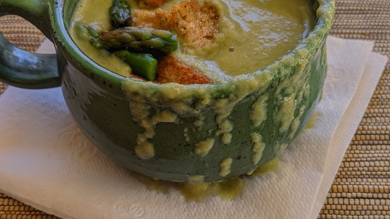 cream-of-asparagus-soup-5107711_1280
