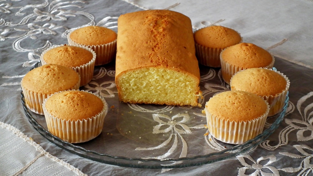 his-grandmother-4709219_1280